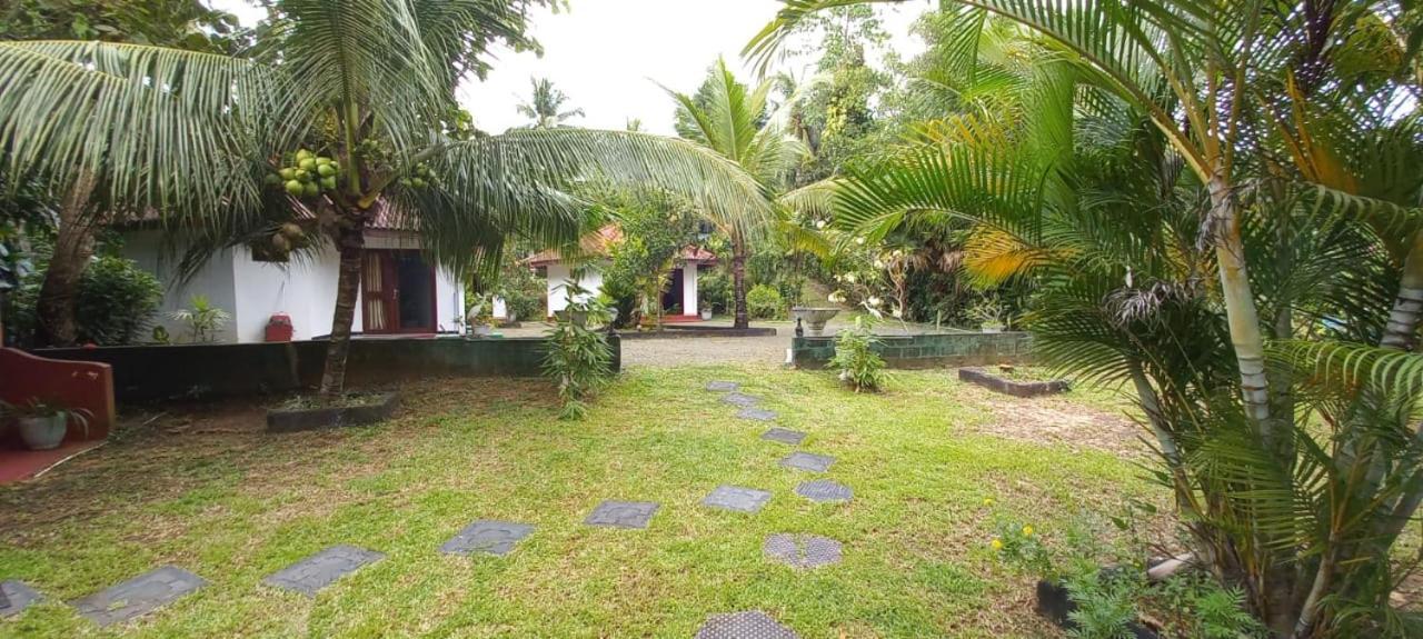 Blue Whale Lagoon Resort Ahangama Exterior photo