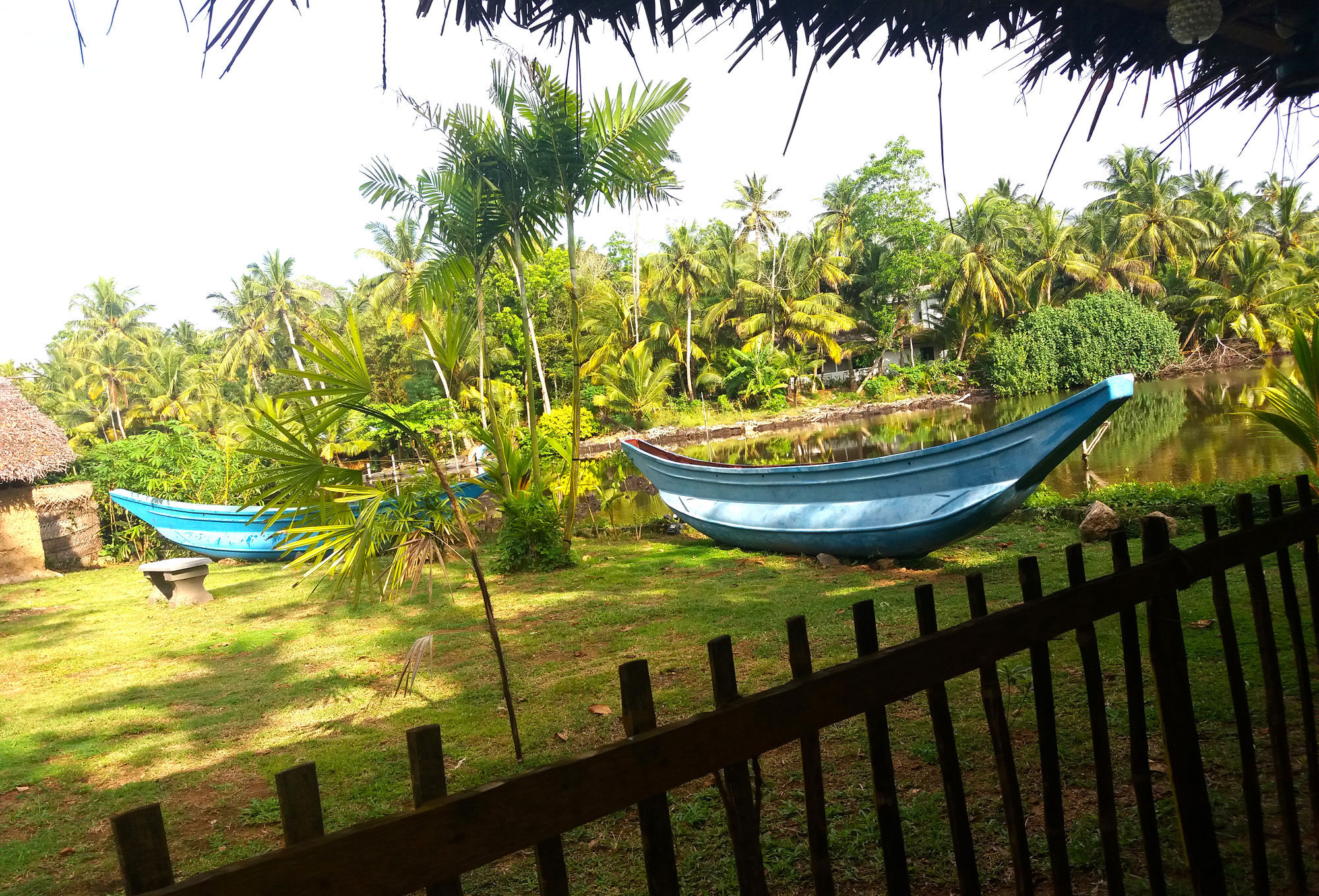 Blue Whale Lagoon Resort Ahangama Exterior photo
